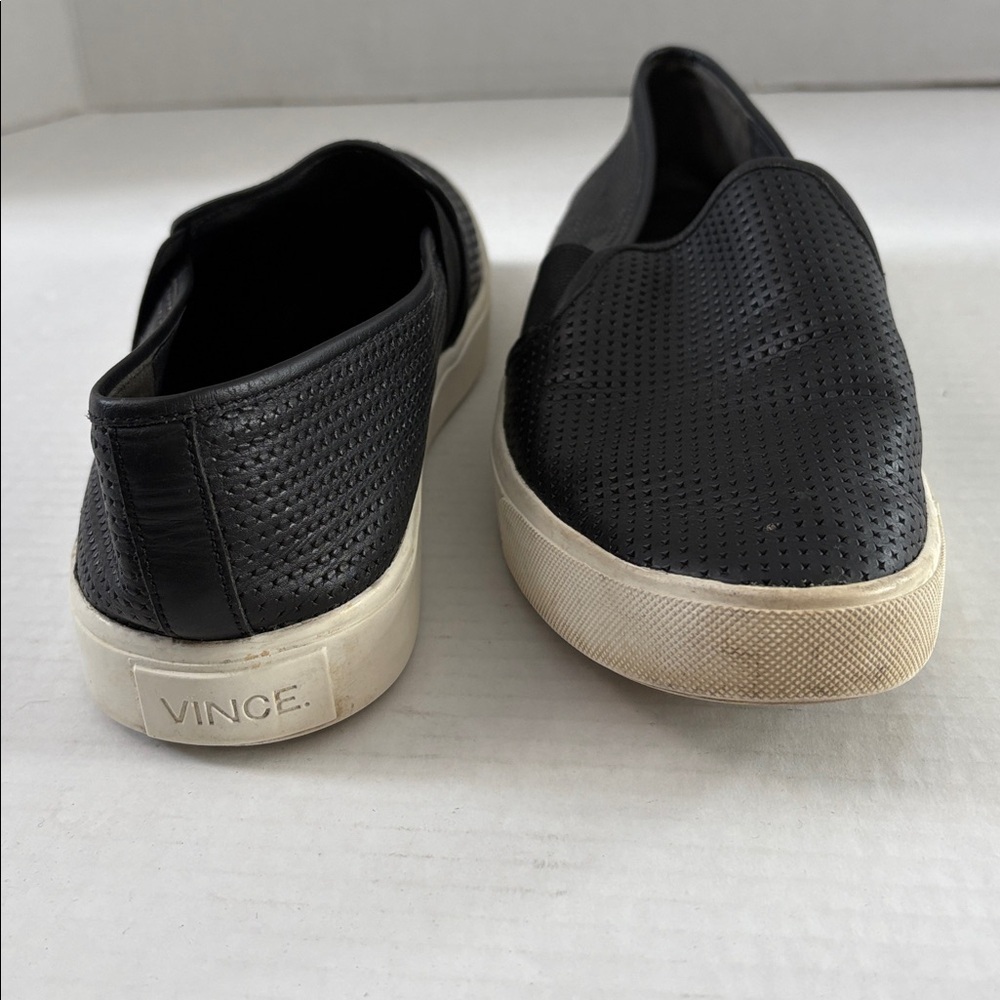 Vince Perforated Black Slip-On Loafers Size 8.5 - Picture 4 of 13